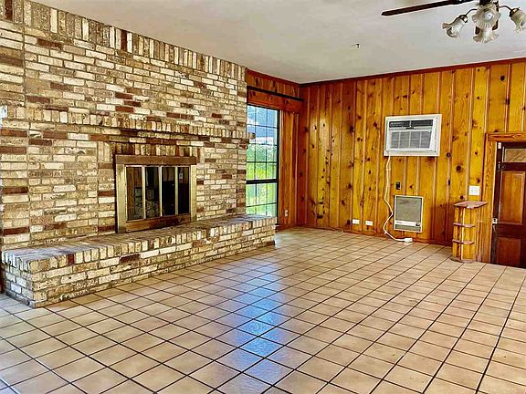 2nd image of 1108 W Pinecrest Dr