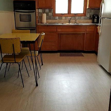 5th image of 361 Corbin Ave