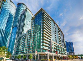 19 Grand Trunk Cres #908, Toronto, ON M5J 3A3