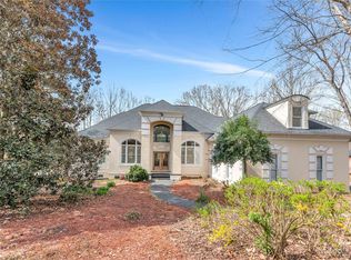 2011 Sandy Pond Ln, Waxhaw, NC 28173