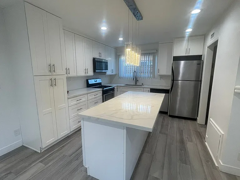 23909 Vanowen St — Photo 2