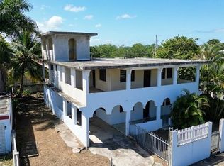 Calle 2 Mameyal #A18, Dorado, PR 00646