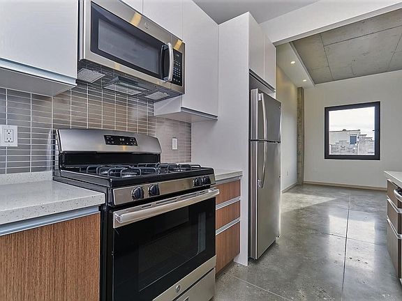 3rd image of 577 W 161st St #2BB