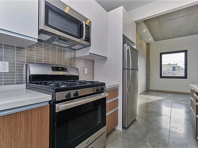 577 W 161st St #6BB — Photo 6