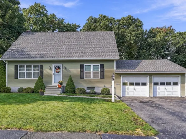 14 Oak Cir, Holden, MA 01520