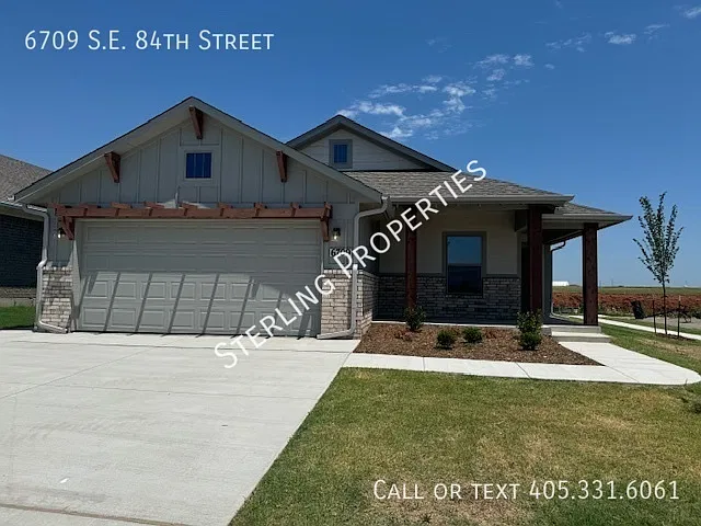 3 bed, 1585 sqft, $1,895 — Photo 1