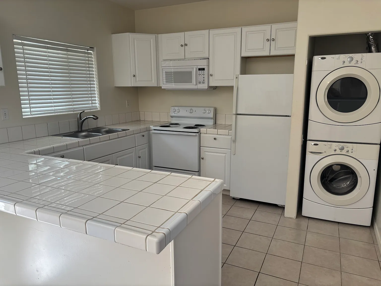 73582 Catalina Way — Photo 3