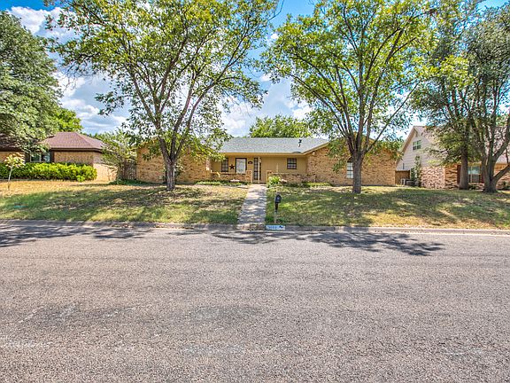 2nd image of 3101 Timber Ridge Dr