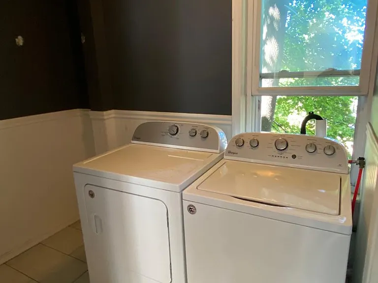 17 Oak Ct #4 — Photo 3