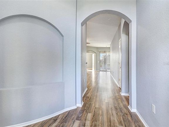 2nd image of 8227 Woodvine Cir