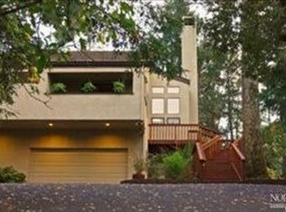 1120 White Oak Dr, Santa Rosa, CA 95409