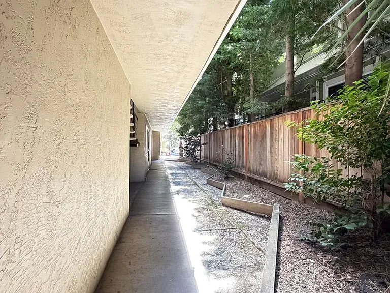 2211 San Antonio Ave — Photo 24