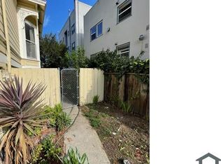 1018 18th St #B, Oakland, CA 94607