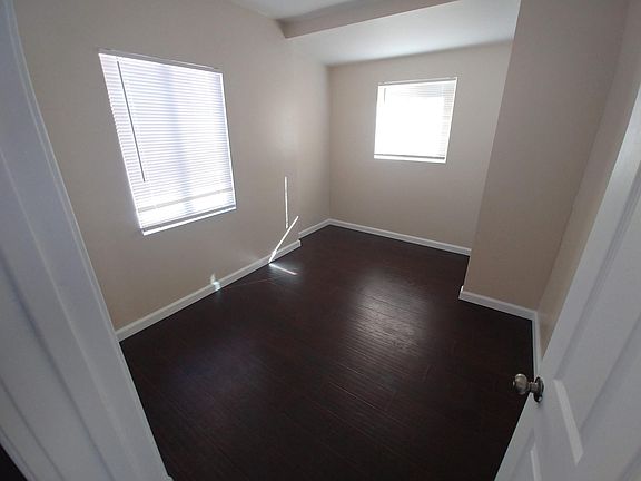 3rd image of 3636 44th St