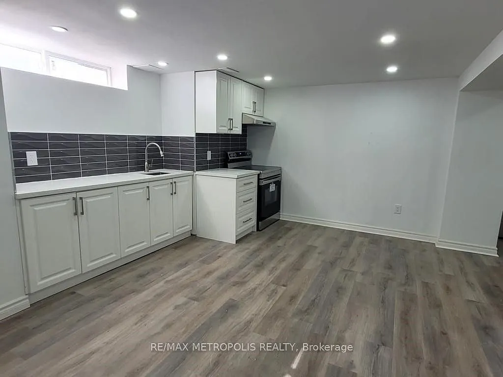 2 bed, $1,800 — Photo 3