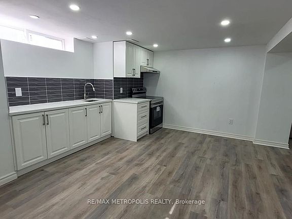 3rd image of 16A Fletcher Ave #Basement