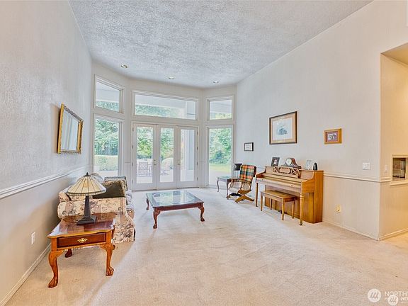 5th image of 34702 43rd Avenue E