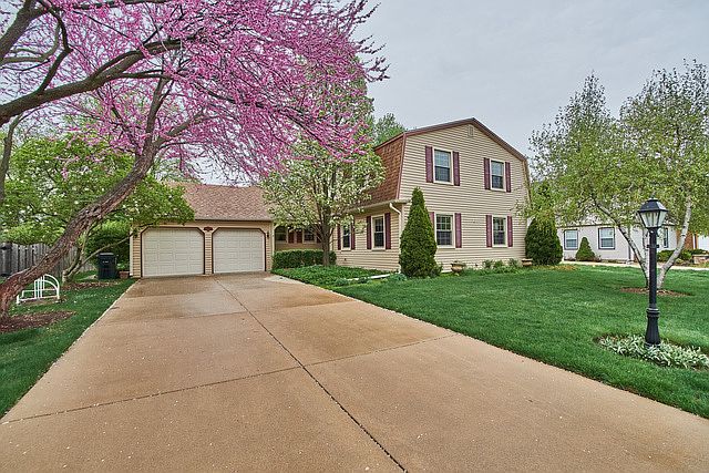 1st image of 644 E Carpenter Dr
