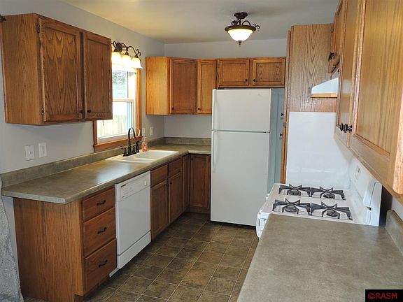 2nd image of 118 S Black Eagle Dr