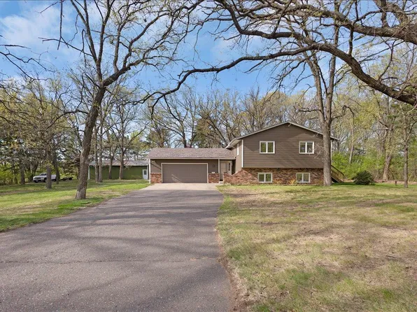 1825 203rd Ave NW, Oak Grove, MN 55011