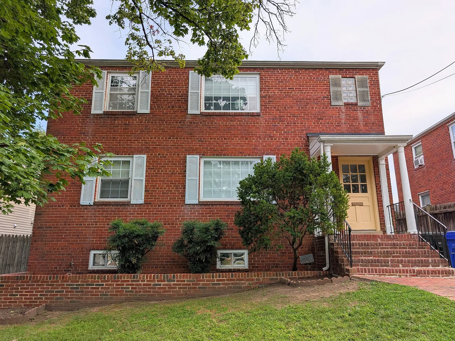 2 bed, 1000 sqft, $2,350 — Photo 1