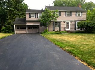 123 Hollyvale Dr, Rochester, NY 14618