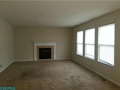 3rd image of 8054 Lazelle Woods Dr