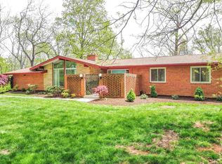 905 Blue Ridge Dr, Staunton, VA 24401