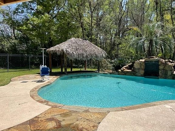 3rd image of 4031 Acorn Ln