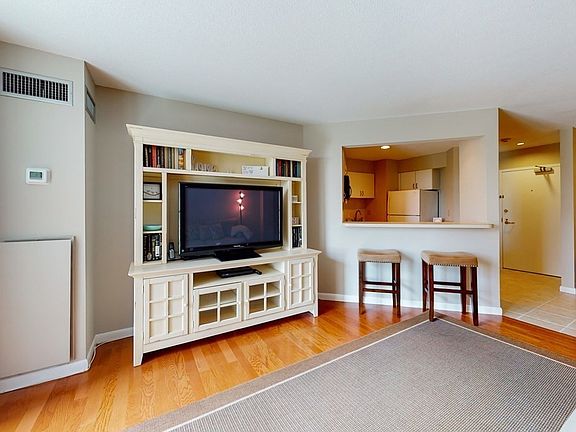 5th image of 100 Marina Dr APT 112