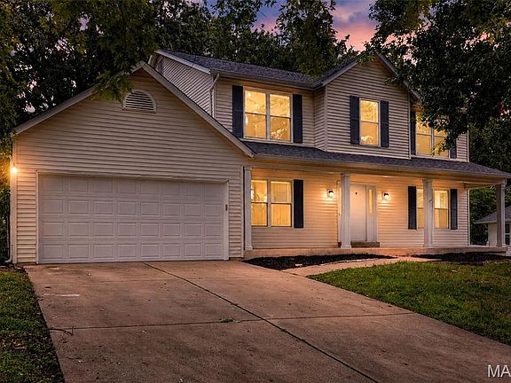 3rd image of 2947 Bromley Dr