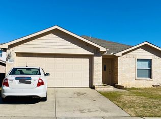 8009 Meadow View Trl, Fort Worth, TX 76120