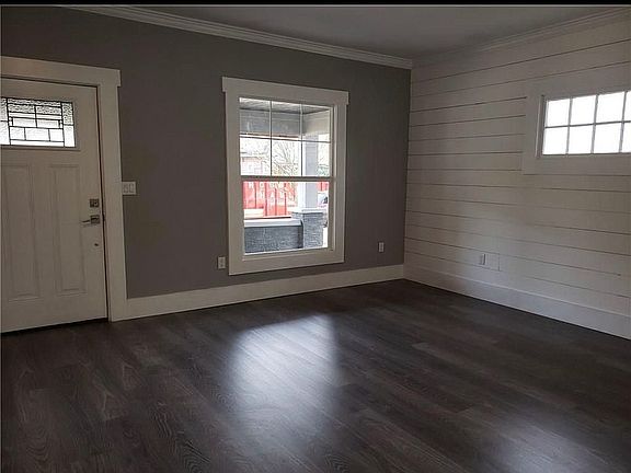 5th image of 3926 Graceland Ave
