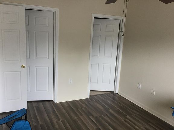 5th image of 5050 Playpen Dr #415