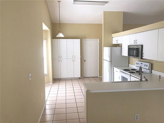 3rd image of 909 44th St E