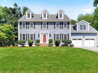 8 Saddle Way, Walpole, MA 02081