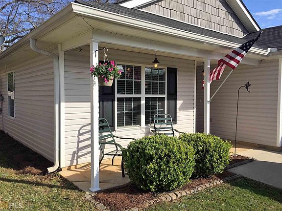 2nd image of 305 Wrightsburg Way
