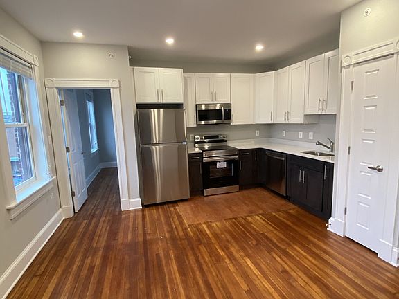 2nd image of 911 S Ellwood Ave #1
