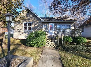 647 Eccles St, Hillsboro, IL 62049