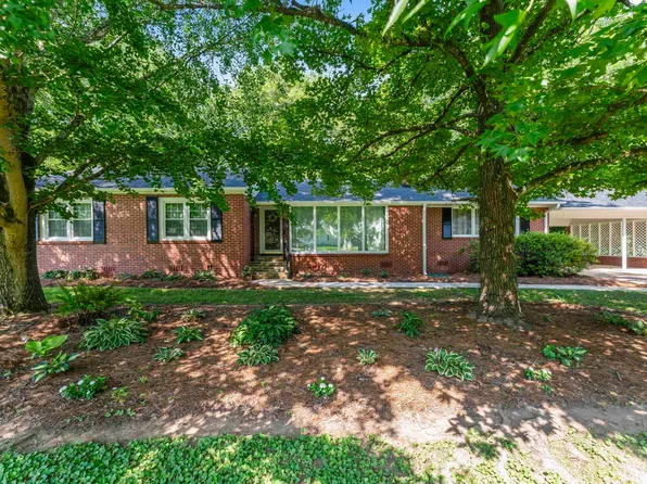 1249 Norman Dr, Leeds, AL 35094