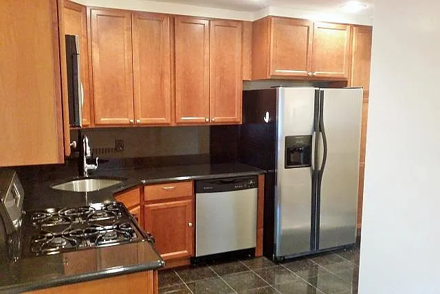 Fairfield Townhouse at Woodmere — Photo 5