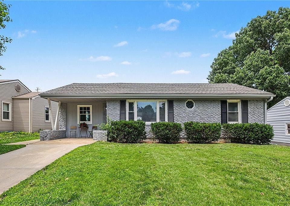 1st image of 10504 E 25th Ter S