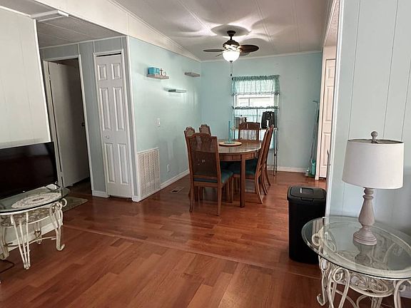 4th image of 108 Charm St #108C