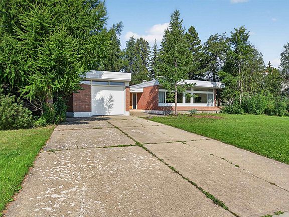 2nd image of 13842 Ravine Dr NW