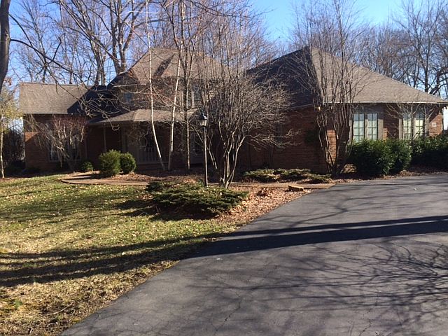 1st image of 181 Summerhill Ct