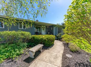 11 Sunset Dr, Altamont, NY 12009