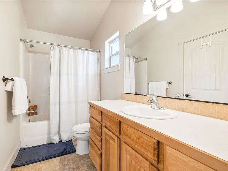 20184 Merriewood Ln — Photo 28