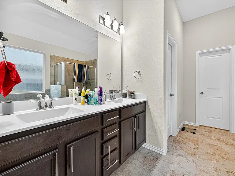 10519 Forfar Ln — Photo 40