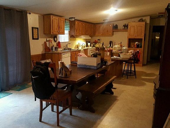 Kitchen & Dining Room