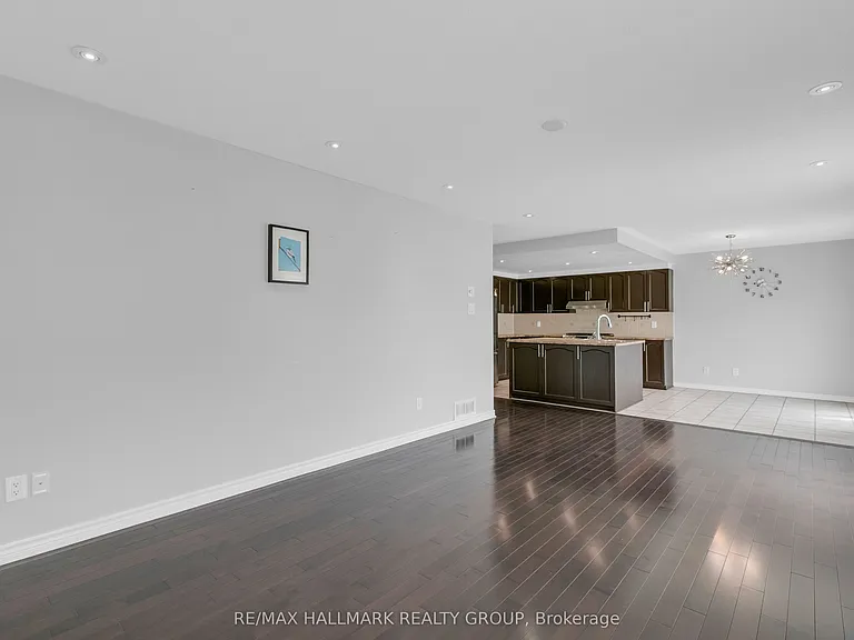 465 Paul Metivier Dr — Photo 11